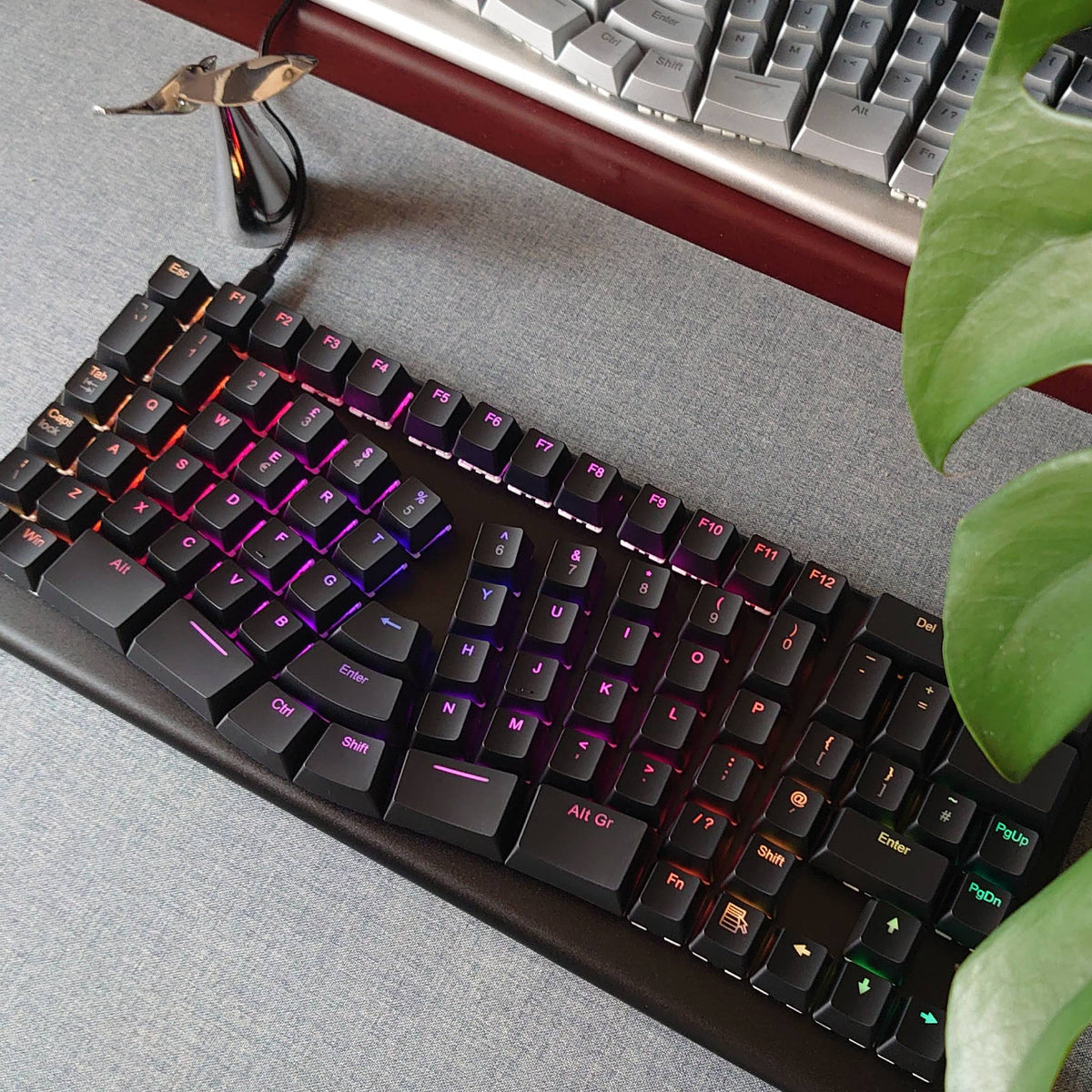 X-Bows Knight Aluminum Ergonomic Mechanical Keyboard – X-Bows® Store