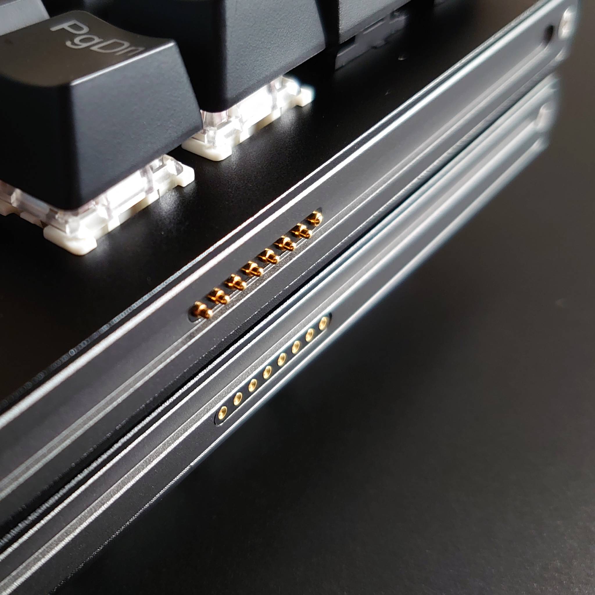 Magnetic connectors close-up of the X-Bows Knight Plus ergonomic keyboard